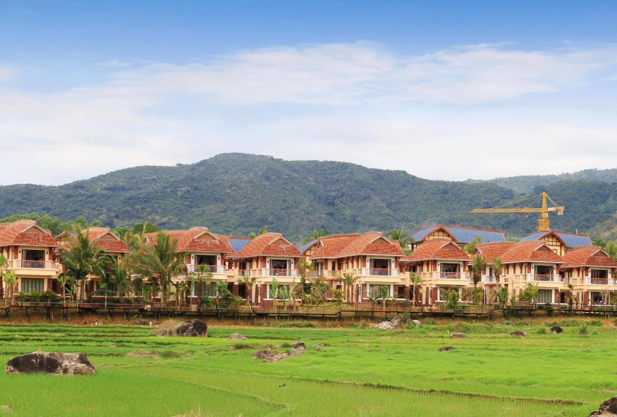 Hainan Bulongsai Resort Hotel Baoting Dış mekan fotoğraf